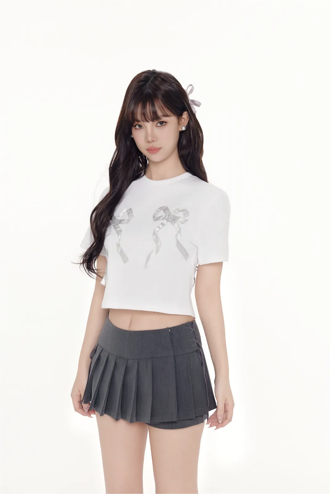 Bow Print Cropped Slim-Fit Tee