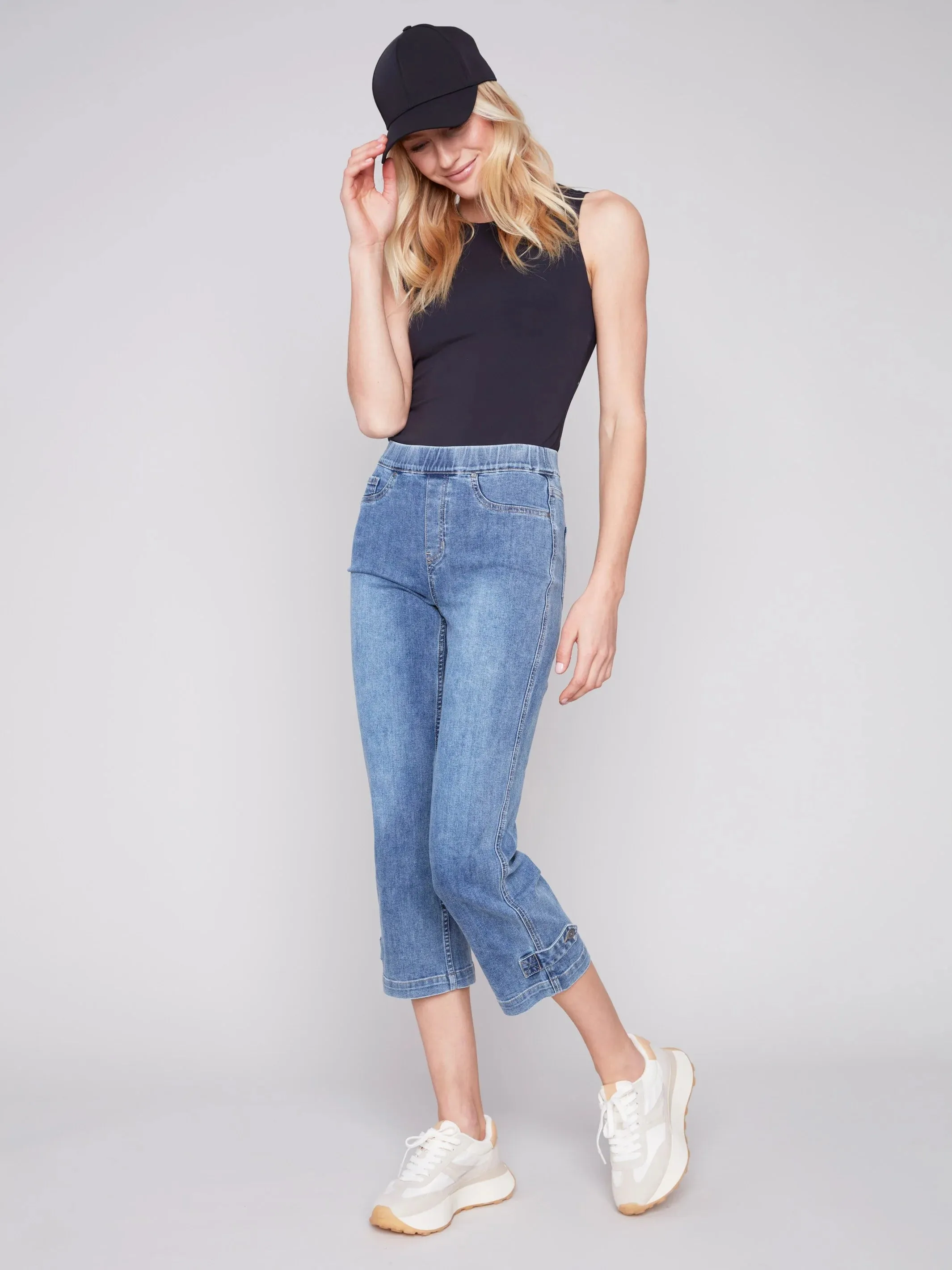 Cropped Pull-On Jeans with Hem Tab