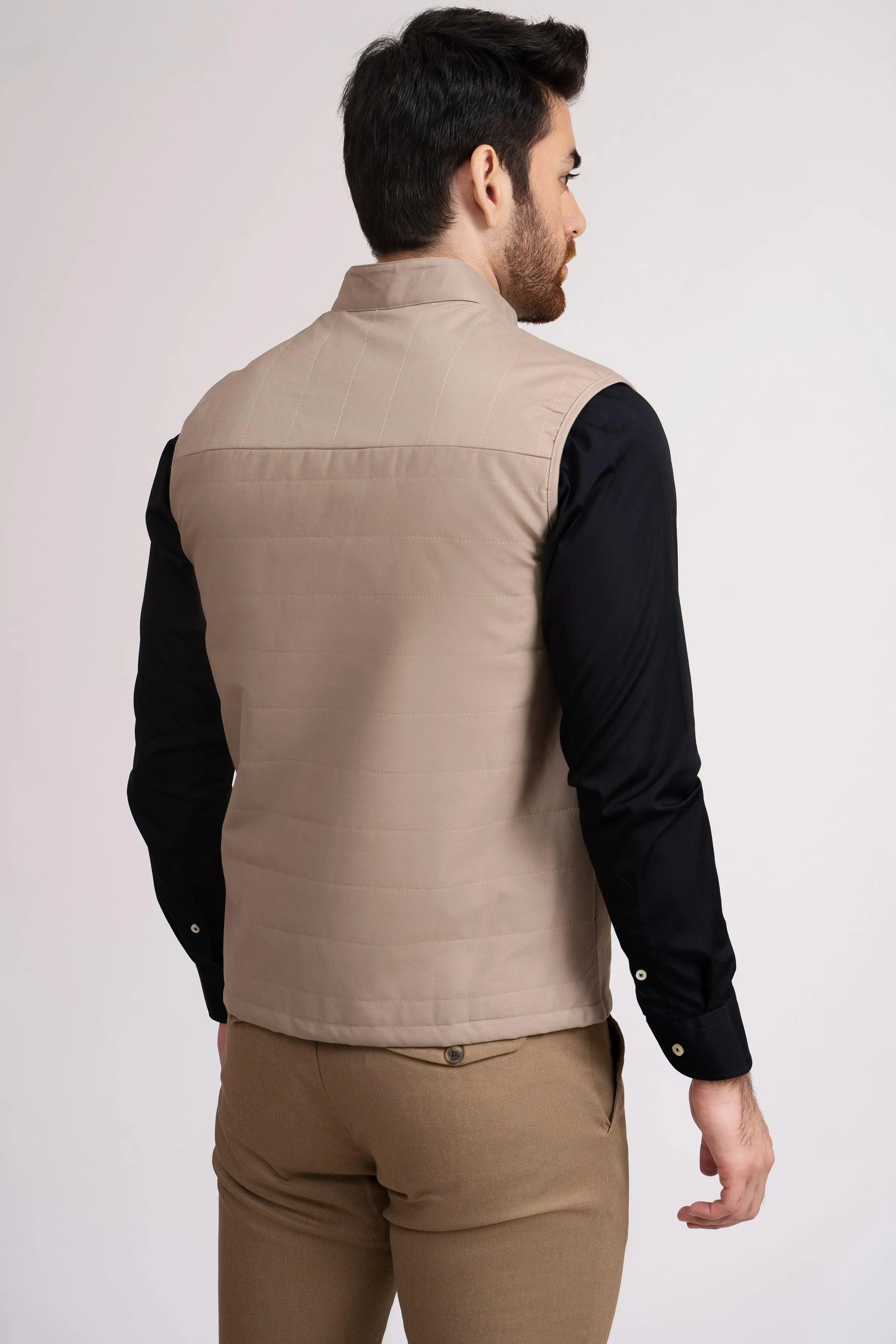 JACKET QUILTED SLEEVE LESS LIGHT KHAKI