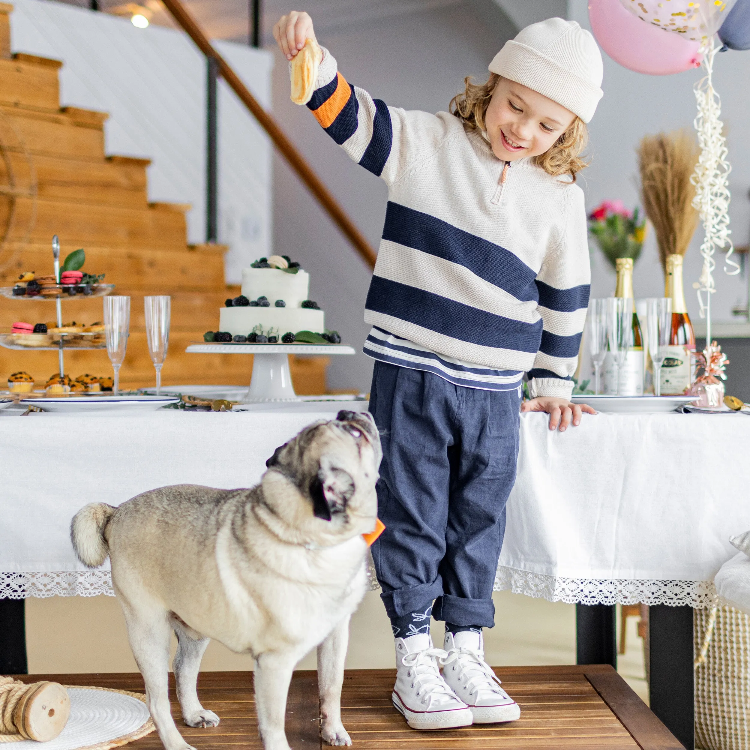 Pantalon coupe décontractée marine en coton et lin, enfant || Navy relaxed fit pants in cotton and linen, child