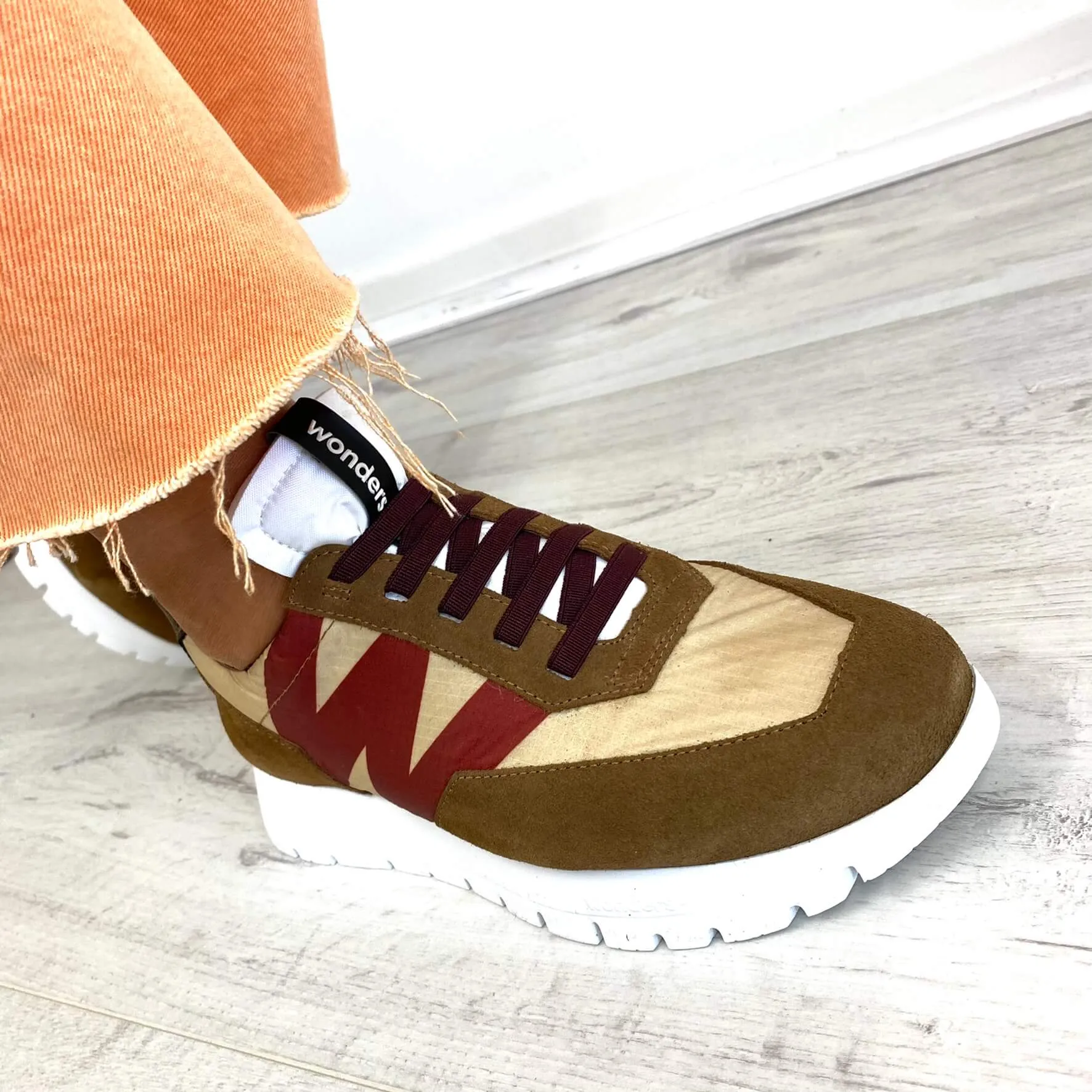 Wonders Brown & Rust Sneakers