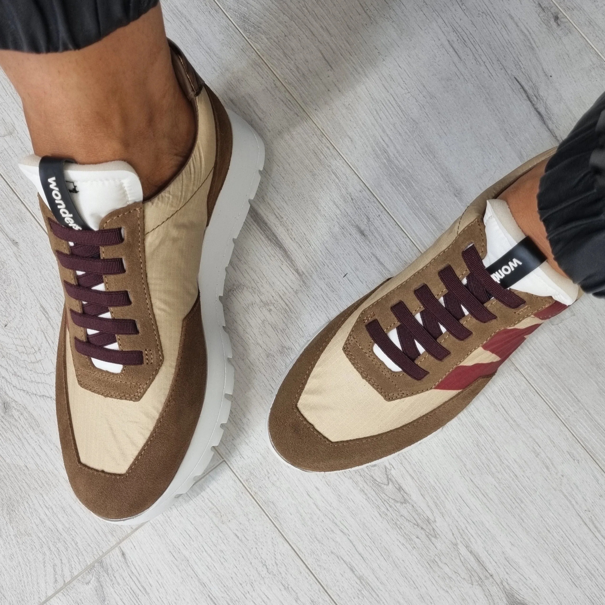 Wonders Brown & Rust Sneakers